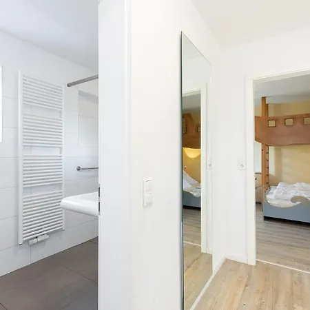 Haus Hanseatenweg 7 Holiday home Lensterstrand