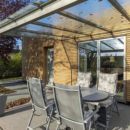 Haus Hanseatenweg 7 *
